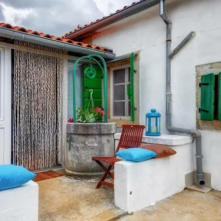 Angelina Βίλα Pićan