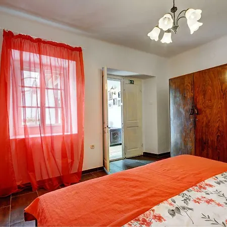 Angelina Βίλα Pićan