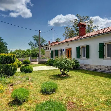 Villa Angelina *